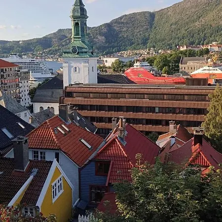 Dinbnb L Traditional Bergenhouse L 10min To Bryggen L 24l7 Apartament *