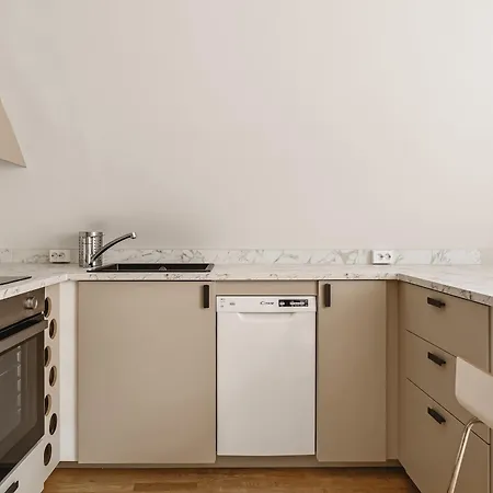דירה Dinbnb L Traditional Bergenhouse L 10min To Bryggen L 24l7 ברגן