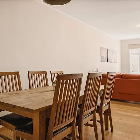Apartment Dinbnb L Traditional Bergenhouse L 10min To Bryggen L 24l7