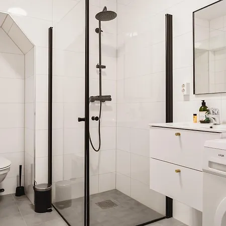 Dinbnb L Traditional Bergenhouse L 10min To Bryggen L 24l7 شقة برغن