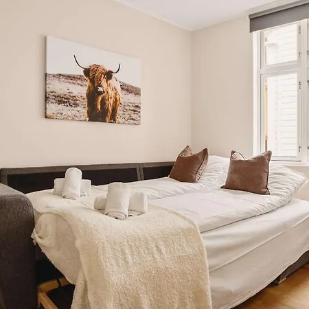 Dinbnb L Traditional Bergenhouse L 10min To Bryggen L 24l7 דירה