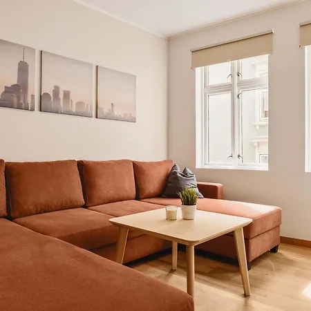 Apartment Dinbnb L Traditional Bergenhouse L 10min To Bryggen L 24l7 Bergen