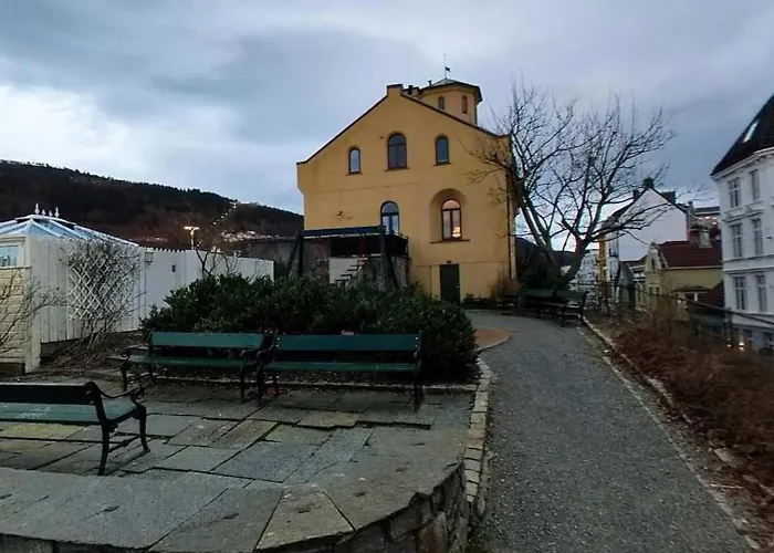 Dinbnb L Traditional Bergenhouse L 10min To Bryggen L 24l7