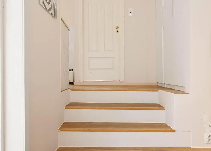 Dinbnb L Traditional Bergenhouse L 10min To Bryggen L 24l7 Апартаменты Берген