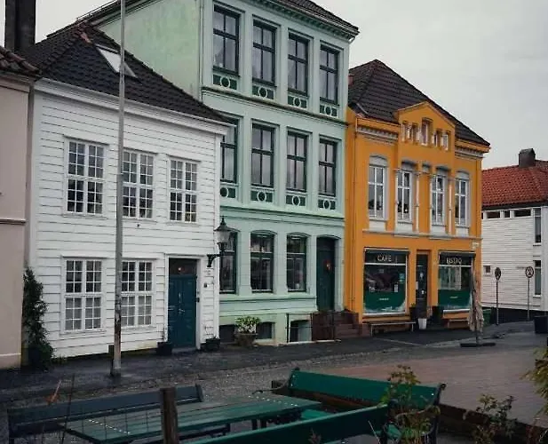 Appartamento Dinbnb L Traditional Bergenhouse L 10min To Bryggen L 24l7 Bergen